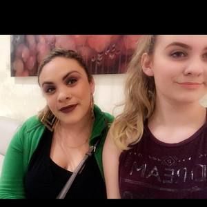 Meet your Posher, Alexis